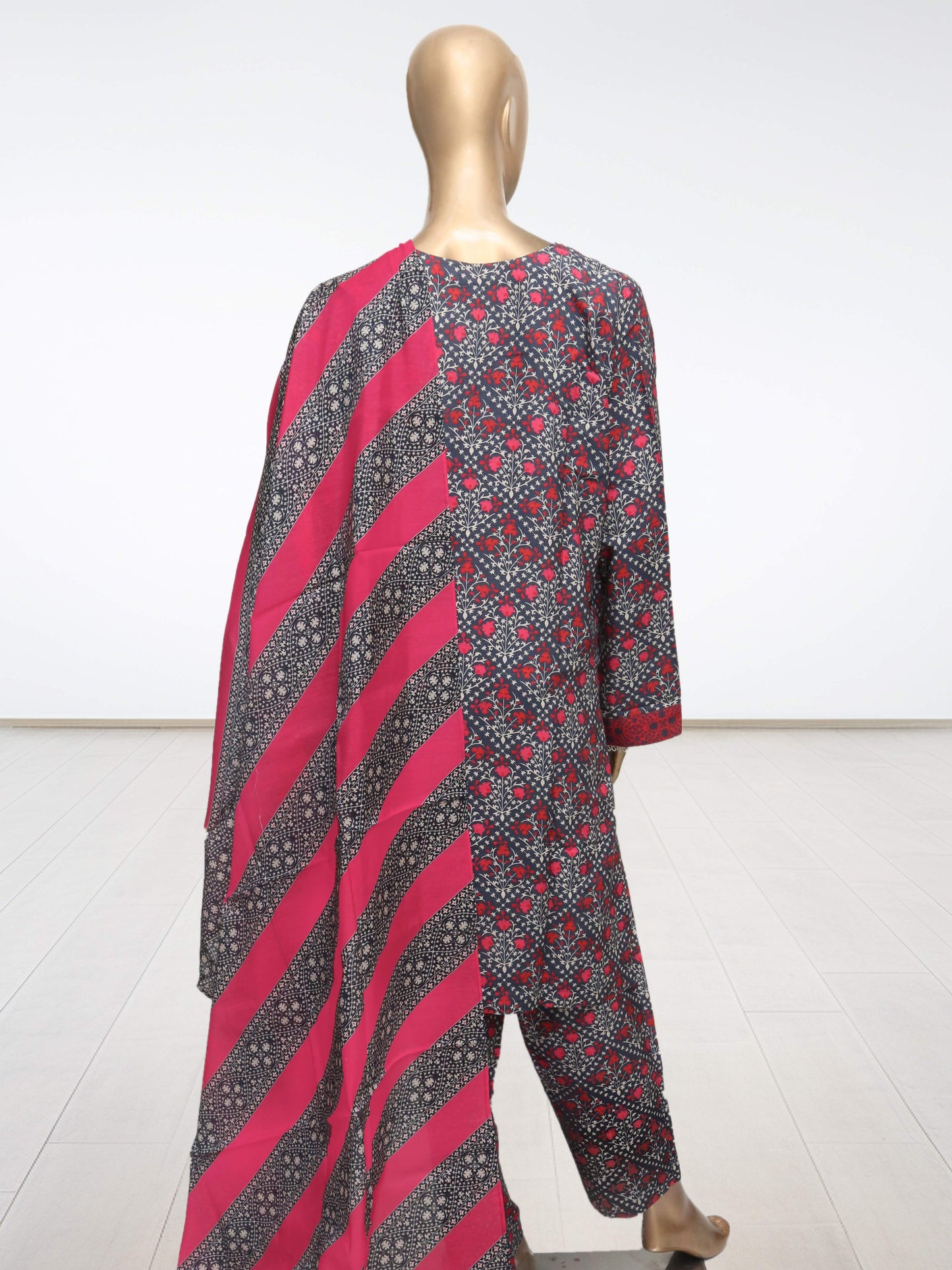 D1 - Raw Silk – 3 Piece Printed Suit