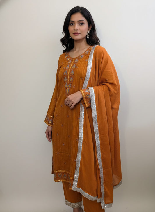 Soot-o-Saaz – Kashish| Ready to Wear 3 Piece Cotton Embroidered Suit