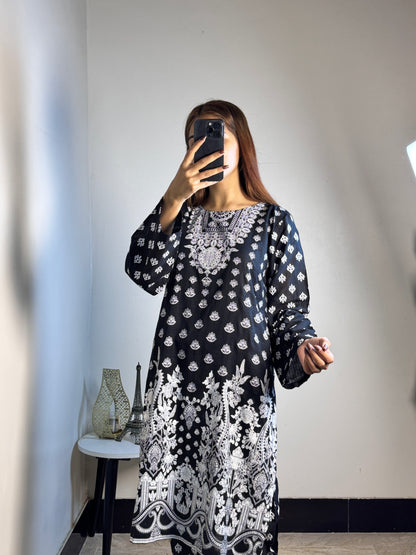 Inaya – Artistic Black & White 2PC Lawn Suit (Stitched)