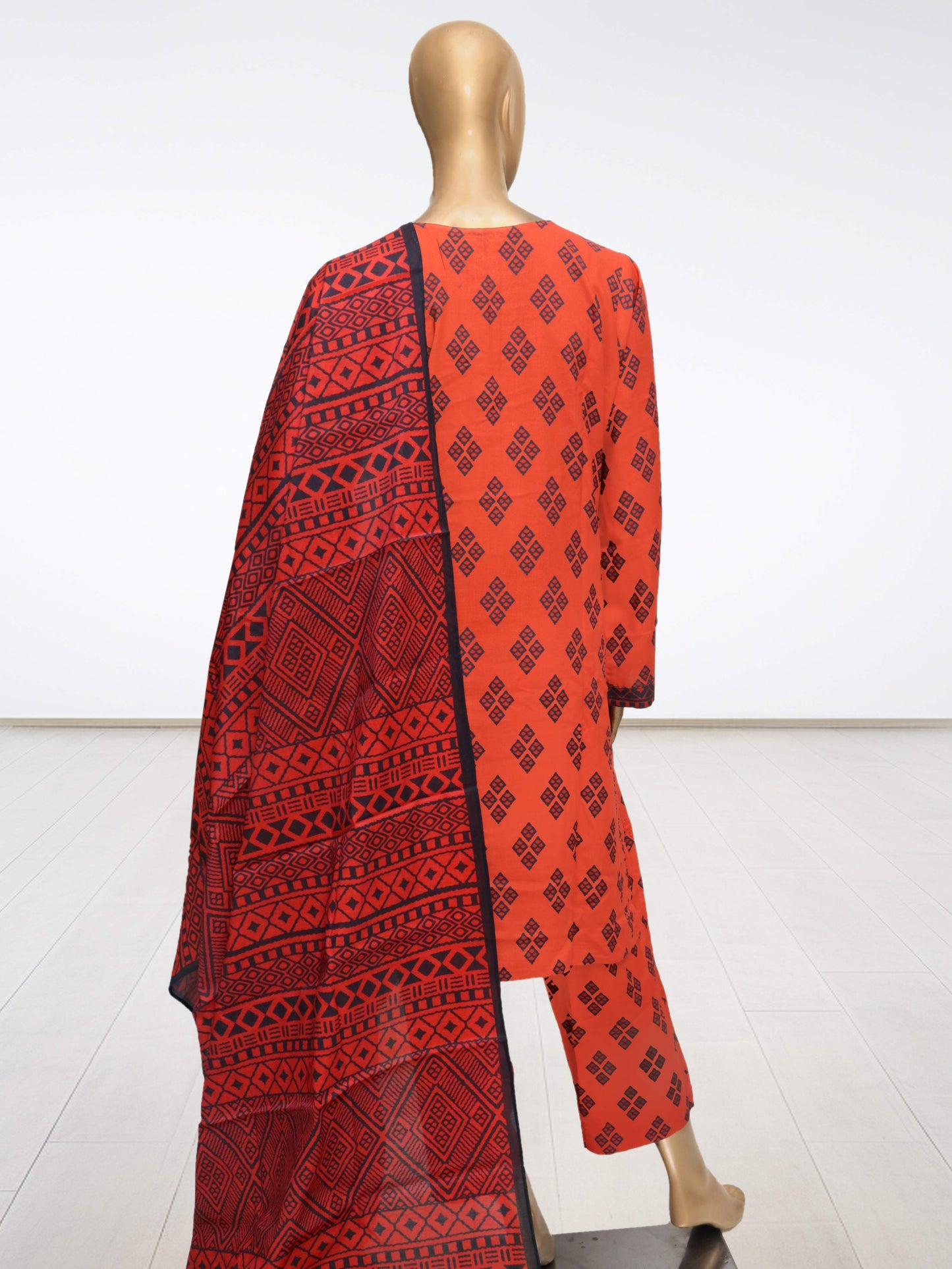 D8 - Raw Silk Viscose – 3 Piece Printed Suit